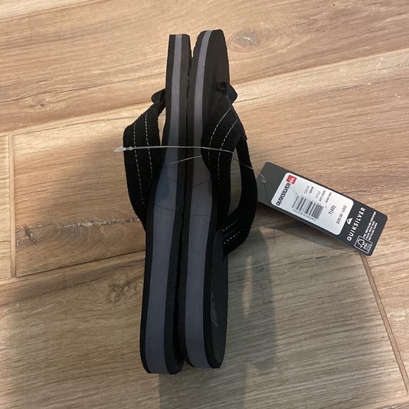 Boys Quicksilver Sandals - Picture 4 of 5